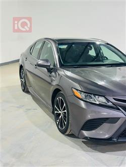 تۆیۆتا کامری